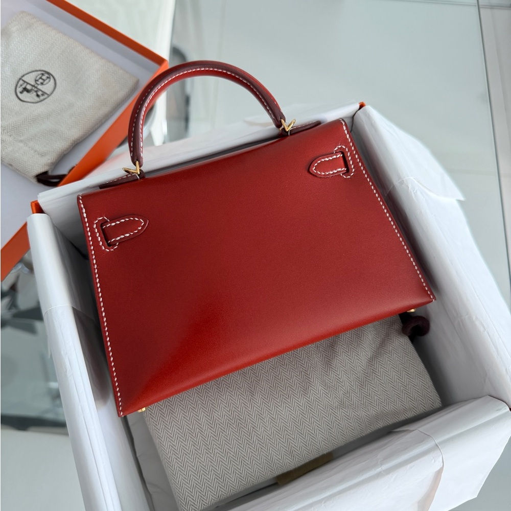Hermes Red box Leather mini Kelly with Gold Hardware - Picture 11 of 14